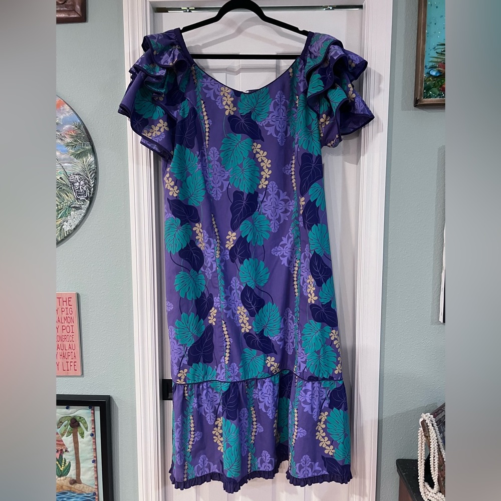 Gorgeous Vintage Hoku Hawaii Muumuu Mumu Dress 3X Purple Lei Ruffled Hawaiian